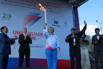 В Казахстан прибыл огонь Зимней универсиады-2019