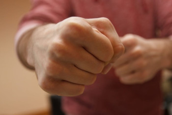 Фотография к новости: Полиция расследует избиение медсестры в ЗКО 