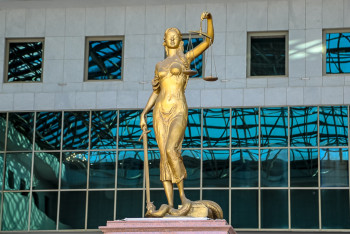 Фотография к новости: Число обжалований по уголовным и административным делам снижено вдвое за полгода – Верховный Суд РК