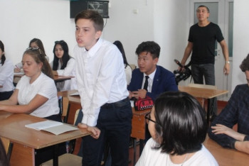 Фотография к новости: Студенты бесплатно обучат английскому более 500 детей Алматинской области