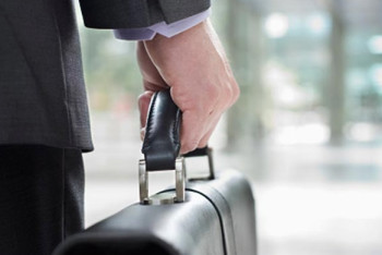 Бизнесмен присвоил зарплату лже-работника на 8,4 млн тенге в ЗКО