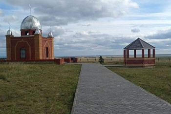 Акмолинский бизнесмен за свой счёт отреставрировал мазар Уали хана