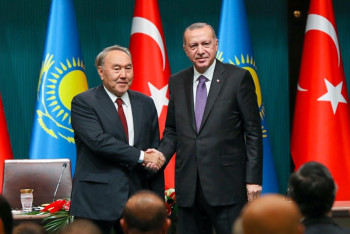 Фотография к новости: Казахстану и Турции необходимо эффективно использовать транзитный потенциал - Назарбаев