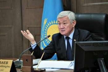 Сапарбаев раскритиковал современную молодежь