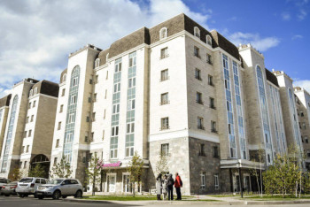 Фотография к новости: Более 400 обманутых дольщиков получили квартиры в новом ЖК Астаны