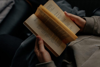 Фотография к новости: Уехавшая в США казахстанка стала героиней нового романа египетского автора 