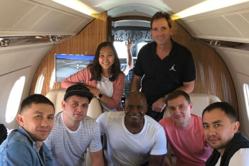 Головкин вылетел в Лас-Вегас на рематч с "Канело"