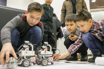 В кокшетауской гимназии "Тандау" внедряют цифровые технологии