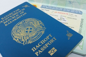 Фотография к новости: Вклеивание фото детей в паспорта родителей отменяет МВД Казахстана 