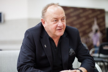 Писатель Януш Вишневский о казахской литературе: вы пишете эмоционально и мне это нравится