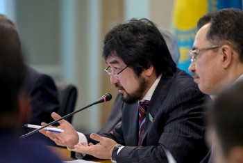 Зачем делать из этого трагедию - Бекболат Тлеухан вступился за казахстанских кокпариcтов