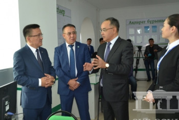 Фотография к новости: Руководитель департамента Верховного Суда ознакомился с работой судов Кызылординской области