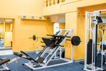 Из-за нехватки инфраструктуры из ресторана сделали спортзал в Алматы