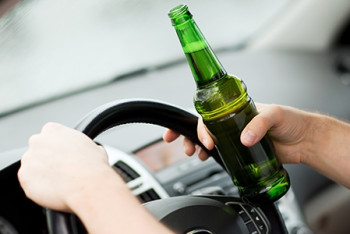 В пьяной езде подозревают сотрудника казахстанского посольства в Литве 