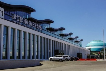 Фотография к новости: Дообеденные рейсы временно отменяют в аэропорту Астаны 