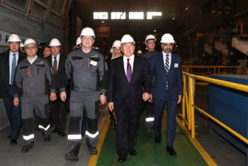 Фотография к новости: Меня переполняют особые чувства - Назарбаев посетил АО "АрселорМиттал Темиртау"