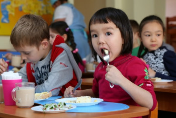 Стоимость услуг детских садов возросла в Казахстане - исследование