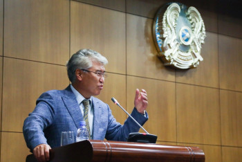 Фотография к новости: Как холодный душ - Мухамедиулы о фиаско сборной на Азиаде