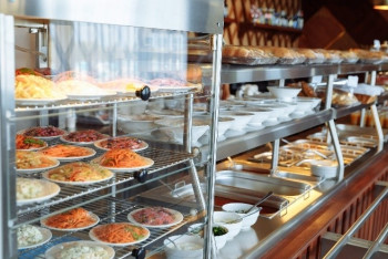 Cтоловая с демократичными ценами открылась в аэропорту Астаны