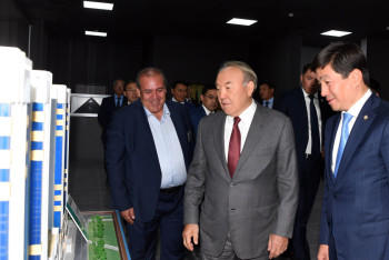 Фотография к новости: Развивать новый район Алматы призвал Назарбаев