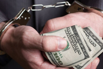 Фотография к новости: Руководителя филиала "Казагрофинанс" поймали на взятке в Костанайской области