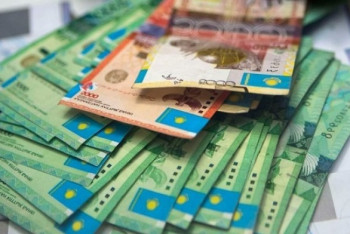 Фиктивную зарплату в млрд тенге начислял себе владелец компании Астаны