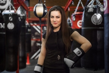 Стал известен файткард поединка Фирузы Шариповой за титул чемпиона Мира