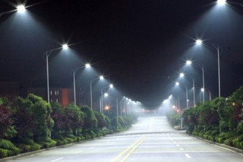 Фотография к новости: Асет Исекешев сделал замечание о позднем включении уличных фонарей в Астане