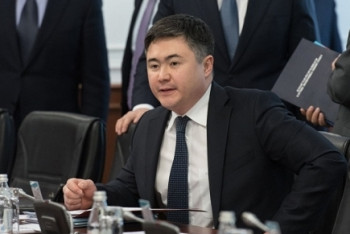 Уход с поста вице-министра Жунусовой прокомментировал министр нацэкономики