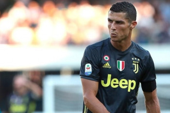 ФИФА объявила тройку претендентов на звание "Игрок года"