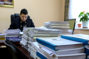 Фотография к новости: Трудовые права судей и их секретарей нарушаются – общественник