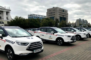 Таксопарк Астаны закупил 50 новых авто для сотрудников акимата