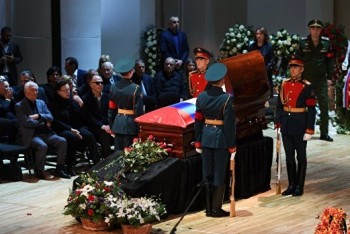 Фотография к новости: С Иосифом Кобзоном простились в Москве