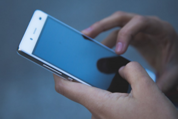 Оплачивать налоги с мобильных устройств предложили в Минфине