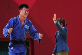 Фотография к новости: Дзюдоист Дидар Хамза принёс Казахстану десятое "золото" на Азиаде-2018