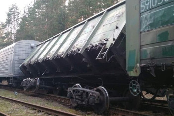 Фотография к новости: Движение на автодороге "Караганда-Сарань" заблокировано из-за схода вагонов