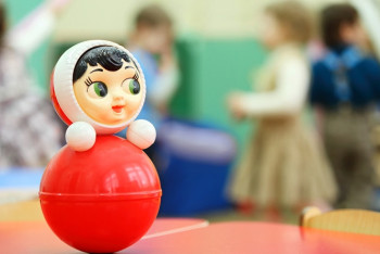 Фотография к новости: Обязательную установку видеокамер в детских садах предлагают внедрить в МОН РК