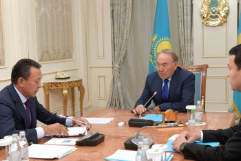 Фотография к новости: О доходности КМГ доложили Назарбаеву