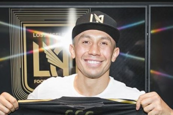 Фотография к новости: Геннадий Головкин готов начать карьеру футболиста