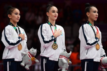 Фотография к новости: Мы боролись до конца: казахстанские гимнастки выиграли "золото" на Азиаде-2018