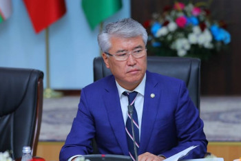 Мухамедиулы выразил соболезнования в связи с гибелью подчинённого вместе с семьёй