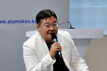 Айдос Сарым назначен советником министра общественного развития РК