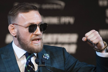 Конор Макгрегор назвал отца Хабиба Нурмагомедова трусом