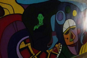 В подземке Алматы появились изображения Батырхана Шукенова и Дениса Тена