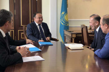 Малик Мурзалин встретился с послом Узбекистана в Казахстане