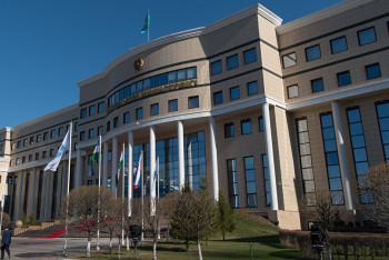 Фотография к новости: МИД РК ответил на критику о частых коррупционных скандалах