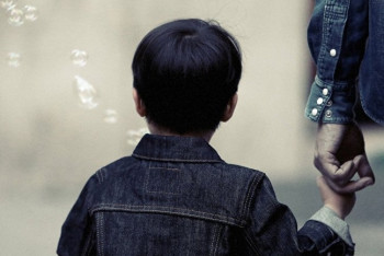 Казахстанцев просят помочь с жильем родным мальчика из села Абай 