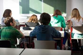 Фотография к новости: Более 50 тысяч акмолинских школьников участвуют в проектах "Рухани жангыру"