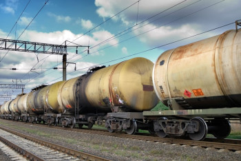 Фотография к новости: Казахстан вводит трехмесячный запрет на ввоз российского бензина