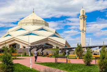 Фотография к новости: С праздником Курбан-айт верховный муфтий поздравил казахстанцев 